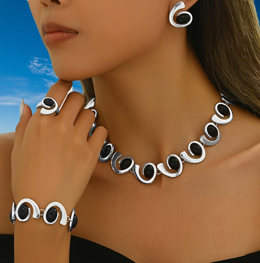 Élan Étoile Elegant Jewelry Set