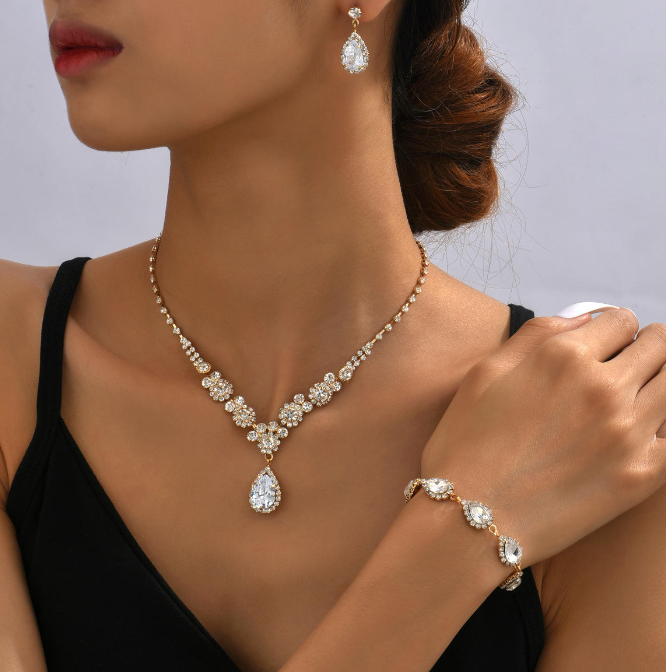 Manna Golden Trio Jewelry Set