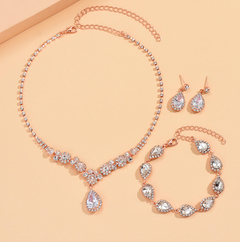 Manna Golden Trio Jewelry Set