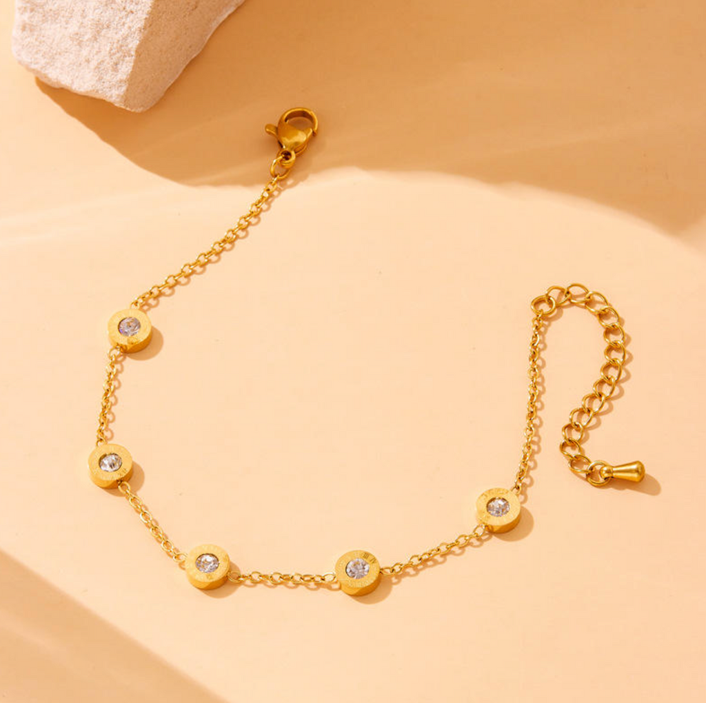 Elara Crystal Chain Necklace